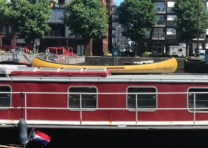 Spacious Homely House Boat Chalet Amsterdam