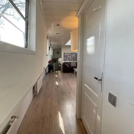 Spacious Homely House Boat * Ámsterdam
