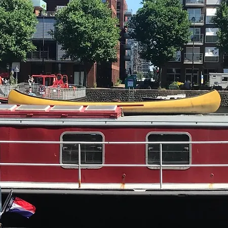 Spacious Homely House Boat Chalet Ámsterdam